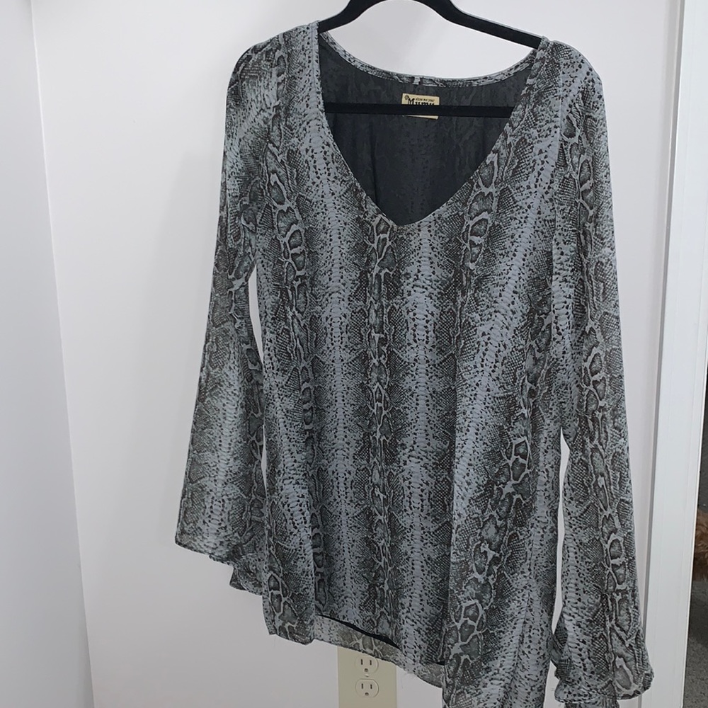 Show Me You MuMu Snake Top